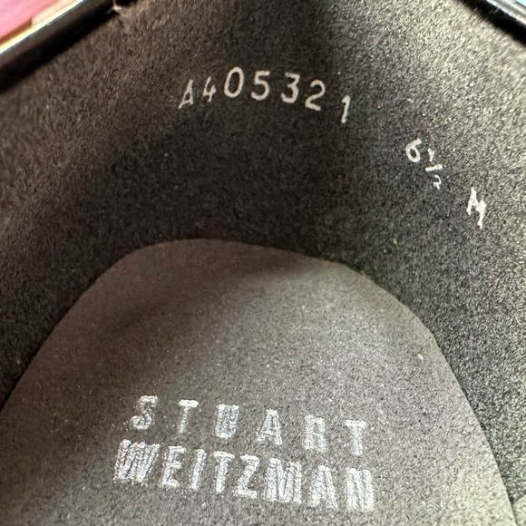 Stuart Weitzman Patent Black Pump - Picture 6 of 6